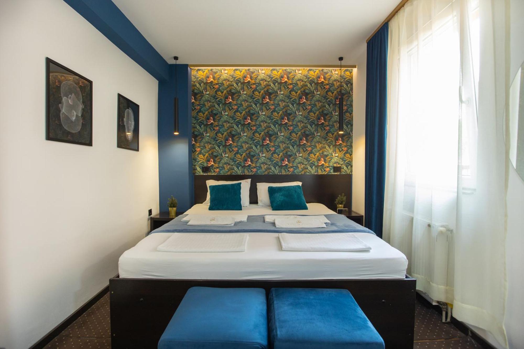 4 Rooms Apartments Ni Екстериор снимка