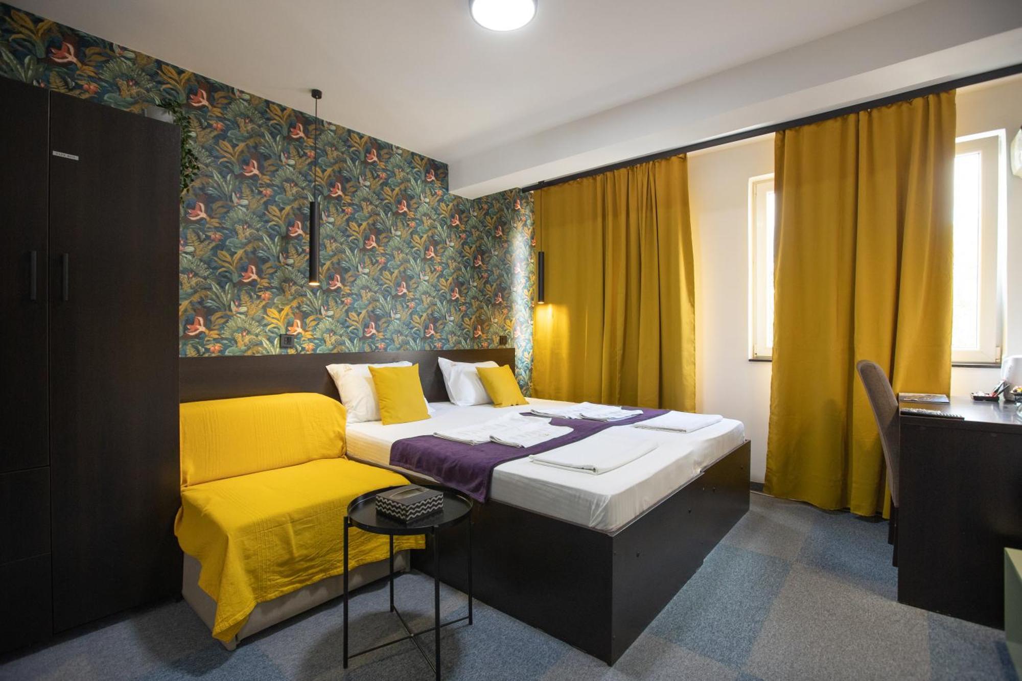 4 Rooms Apartments Ni Екстериор снимка