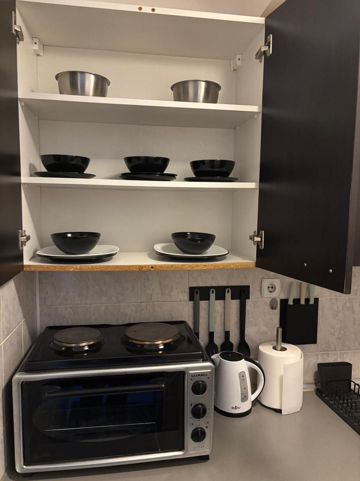 4 Rooms Apartments Ni Екстериор снимка
